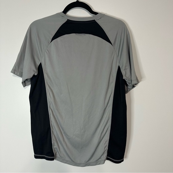 Old Navy Rec Tech Men's Dri-Fit T-shirt Size Medium - Picture 3 of 3